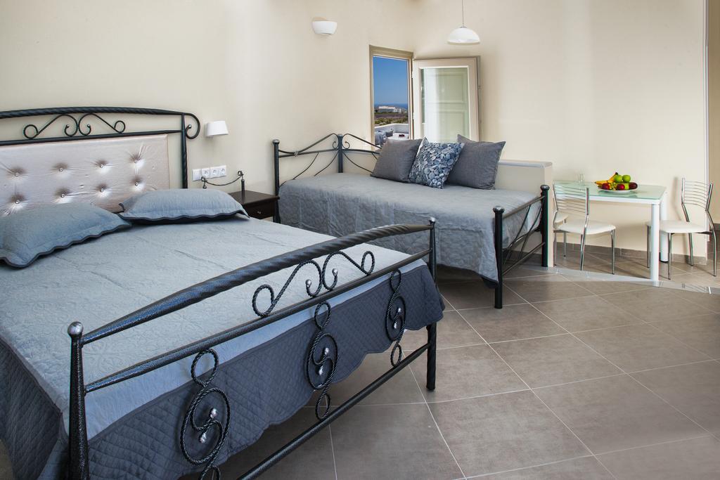 Santa Rinoula Suites Sea Sunset Views Adults Only Megalokori Exterior foto