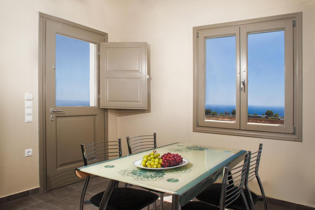 Santa Rinoula Suites Sea Sunset Views Adults Only Megalokori Exterior foto