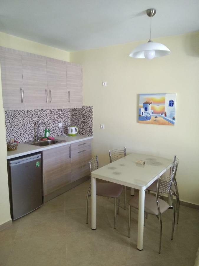 Santa Rinoula Suites Sea Sunset Views Adults Only Megalokori Exterior foto